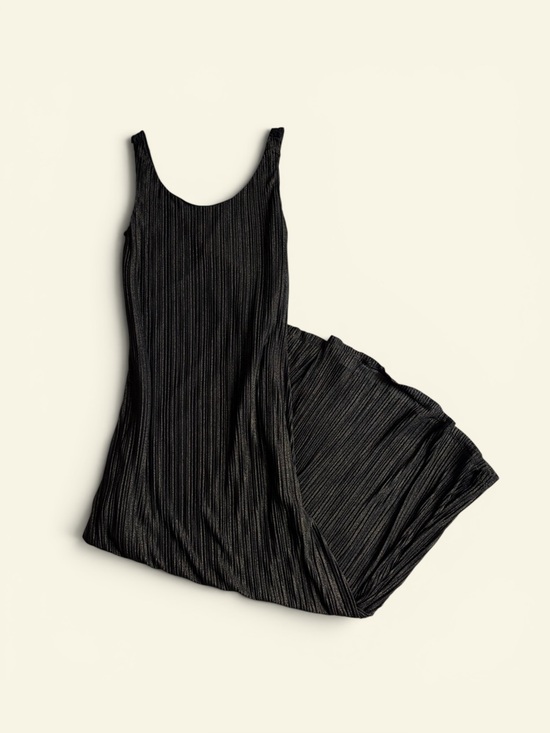 Mimi Chica Dresses & Skirts - Mimi Chica Black Gold Metallic Plissé Maxi Dress Vintage Y2K Layered Small